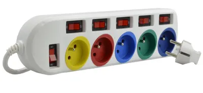 Imagen del producto de Tira de enchufes de 3 metros de longitud, con 6 interruptores