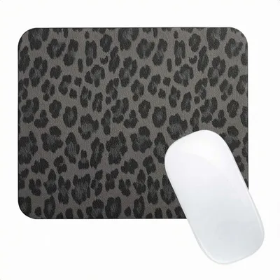 Produktbild von Selencia Sabi Kunstleder-Mauspad mit Leopardenmuster - 20 x 24 cm - Midnight Black