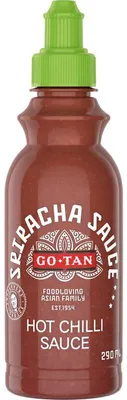 Zdjęcie produktu dla Go-Tan Sriracha Sauce 290g – Ostry sos chili do dań azjatyckich i dipów