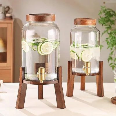 Produktbild von Famanu Getränkespender Set mit Holzständer - 2 Stück, 4L und 5L Kapazität