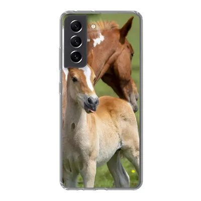 Produktbild von MuchoWow® Handyhülle Schutzhülle Hülle für Samsung Galaxy S21 FE Pferde - Fohlen - Gras Silikon Softcase Handy Hülle - Mobiltelefonhülle