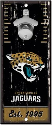 Produktbild von Wincraft Holzschild mit Flaschenöffner Jacksonville Jaguars