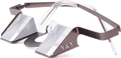 Sicherungsbrille "Classic" von YY Vertical; mit einem modernen Design und klaren Gläsern; ideal für Kletterer.
