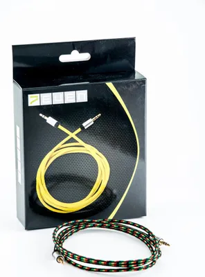 Produktbild von 7even Aux 3,5mm Mini-Klinken und Kopfhörer Textil Kabel, Reggae/Rasta