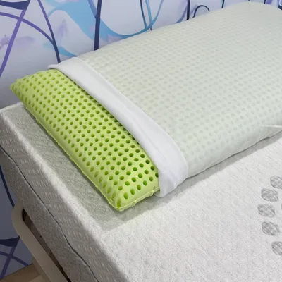 Produktbild von Talamo Italia 4er-Set Kissen fàÅ'r das Bett, 100% Italy, Abnehmbares Seifen-Kissen aus perforiertem Memory-Schaum, hypoallergen und atmungsaktiv, 70x40xh16 cm