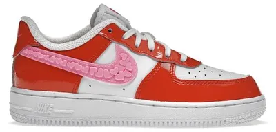 Image de Nike Air Force 1 Low, édition spéciale Jour des Amoureux (2023) (taille enfant) - Pointure européenne 35