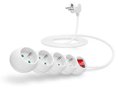 Imagen del producto de Enchufe múltiple Connect IT, 4 tomas, con interruptor, 3 metros de cable, color blanco