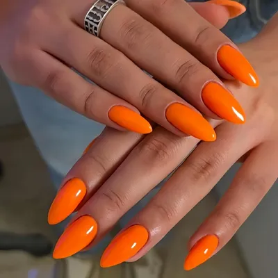 Productafbeelding van Kunstnagels, amandelvorm, oranje gel, 24 stuks