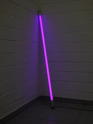 Produktbild von LED Leuchtstab violett 24 Watt 2500 Lumen 153cm IP20
