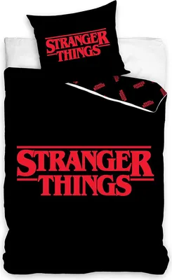Produktbild von STRANGER THINGS Wendebettwäsche Set für Jugendliche und Erwachsene 160x200cm/70x80cm