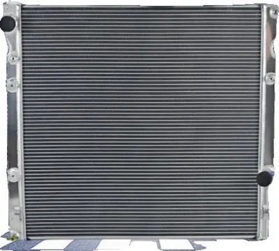 Immagine prodotto di Radiatore, struttura in alluminio, dimensioni totali 32-1/2" × 26-3/4" × 4-1/4", dimensioni del nucleo 25-1/2" × 25-1/8" × 1-5/8", diametro di ingresso 1-1/2", diametro di uscita 1-1/2"
