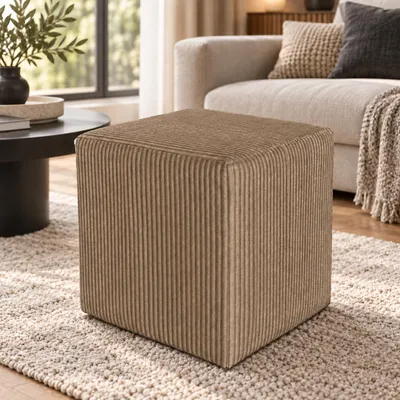 Produktbild von Best For Home | Würfel Pouf Hocker | Hellbraun Poof Fußhocker | Samt Sitzhocker für Wohnzimmer, Schlafzimmer & Flur | Polster Ottoman | Gepolstert Sitzpuff oder Sitzwürfel für Sofa oder Sessel, KI-generiertes Bild