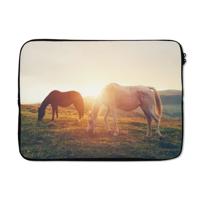 Produktbild von MuchoWow® Laptop Hülle 13 Zoll Pferde - Sonne - Tiere Laptoptasche - Laptophülle - Sleeve - Rundumschutz