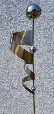 Produktbild von Skulptur Kari 120 cm Kugel poliert Edelstahl Beetstecker Gartenstecker