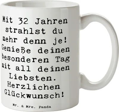 Produktbild von Mr. & Mrs. Panda Kaffeetasse Spruch 32. Geburtstag - Weiß - Geschenk, alter, genießen, Teetasse, Kaffeebecher, Happy Birthday, Tasse, Abenteuer, Jubiläum, Bedruckte