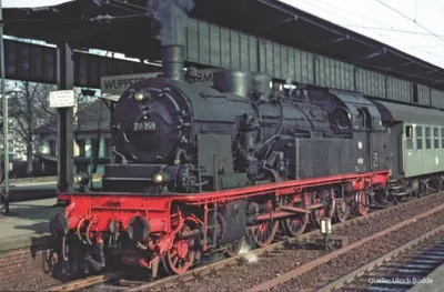 Produktbild von PIKO 50600, Zugmodell, HO (1:87), Junge/Mädchen, 14 Jahr(e), Schwarz, Rot, Modelleisenbahn/Eisenbahn