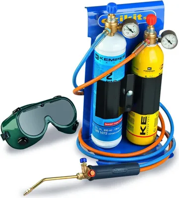 Zdjęcie produktu dla Palnik dwupaliwowy tlenowo-propanowy Pro 3300°C: kompletny zestaw do spawania i lutowania, cięcie stali 5 mm, reduktory ciśnienia, manometry KEMPER