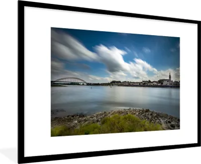 Produktbild von MuchoWow® Gerahmtes Poster Skyline - Nijmegen - Blau 90x60 cm - Poster mit Schwarzem Bilderrahmen Wandposter Rahmen Foto Bilder - Wanddekoration - Fotos