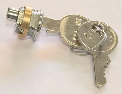 Immagine prodotto di PCE, serratura per porta con cilindro e chiave (codice prodotto: 901026)