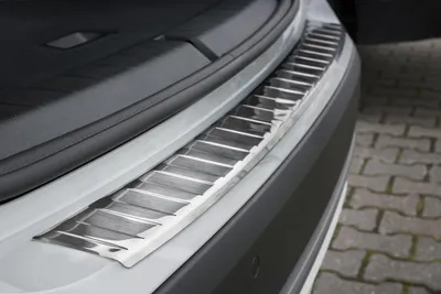 Produktbild von Avisa Edelstahl Heckstoßstangenschutz kompatibel mit BMW X1 F48 2015-2022 'Ribs'