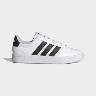 Produktbild von adidas Grand Court 3.0 Retro-Stil Schuhe aus recyceltem Synthetikleder mit Cloudfoam-Zwischensohle