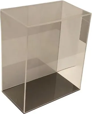 Obrázek produktu pro Průhledná akrylová prezentační vitrína pro různé předměty.