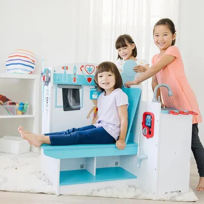 Obrázok produktu pre Melissa & Doug Doktorské hracie centrum Doktorský kufrík Hra na rolu Doktorské centrum aktivít Drevená vyšetrovňa Drevená hračka