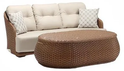 Zdjęcie produktu dla Komplet mebli ogrodowych z rattanu: sofa i stolik, idealne na taras, balkon lub do wypoczynku na świeżym powietrzu. Składa się z dwóch elementów.