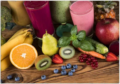 Produktbild von Wallario XXL Outdoor-Poster für Garten oder Balkon, Motiv Bunte Smoothies mit Obst in der Küche, in ca. 400 x 280 cm