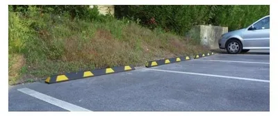 Produktbild von Parkplatzgummiunterlage 1830 x 150 x 100 mm