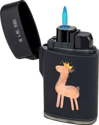 Produktbild von Mr. & Mrs. Panda Feuerzeug Lama König - Schwarz - Geschenk, Feuerzeuge, anzünder, Vorgesetzter, zigarettenanzünder, sturmfeuerzeug, Papa, Mama, Lamas, Zünder