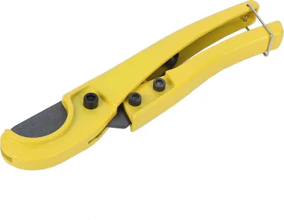 Image de Coupe-tubes – Outil pour couper les tuyaux et les flexibles en acier et en PVC (plastiques, systèmes de ventilation et d'alimentation en eau) – Outillage pour plombiers