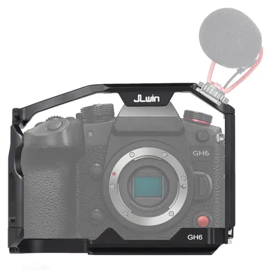 Produktbild von JLwin Kameraschutzkaefig aus Aluminiumlegierung mit Kaltschuhhalterung, magnetischem Schraubenschluesselschlitz, zahlreichen 1/4-Zoll- und 3/8-Zoll-Gewindeloechern, kompatibel mit der Panasonic GH6-Kamera
