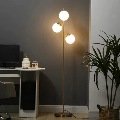 Immagine prodotto di Lampada da terra con 3 paralumi in vetro - Oro e bianco | Colore: Oro e bianco | Dimensioni: 27x27x169 cm