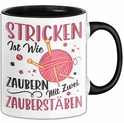 Produktbild von Stricken Stricker Tasse Geschenk Lustige Geschenkidee Spruch Ist Wie Zaubern Mit 2 Zauberstäben (Schwarz)