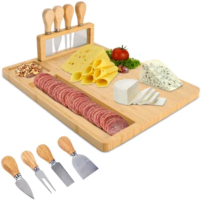 Immagine prodotto di Tagliere di formaggi e snack Salers con posate
