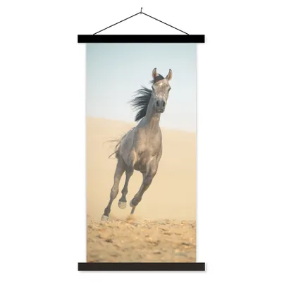 Produktbild von MuchoWow® Textilposter Pferd - Sand - Wüste 40x80 cm mit schwarzem Rahmen - Wandemalerei