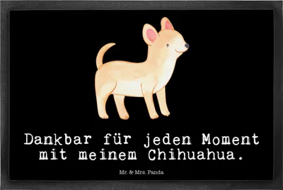 Produktbild von Mr. & Mrs. Panda Fussmatte Chihuahua Moment 40 x 60 cm - Schwarz - Geschenk, Bodenvorleger, fußmatte, Schmutzfangmatte, Schmutzmatte, Fußabstreifer