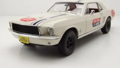 Produktbild von Greenlight Collectibles 13639 Ford Mustang Coupe #23 1967 weiß Thrill Circus The Mod Squad 1:18
