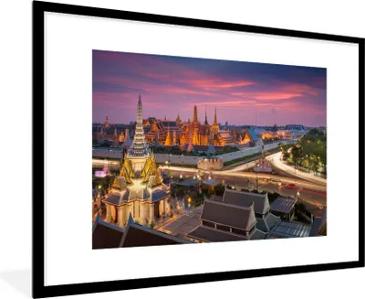 Produktbild von MuchoWow® Gerahmtes Poster Thailand - Palast - Abenddämmerung 90x60 cm - Poster mit Schwarzem Bilderrahmen Wandposter Rahmen Foto Bilder - Wanddekoration - Fotos