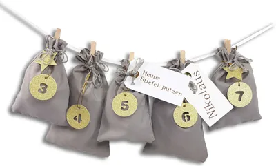 Produktbild von DIY Adventskalender zum Befüllen Schneeflöckchen Stoffbeutel grau, Ziffern gold
