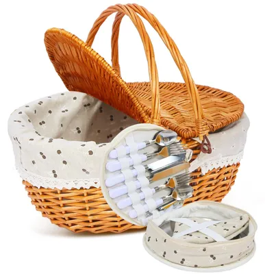 Image de Panier de pique-nique traditionnel en osier, pour 4 personnes