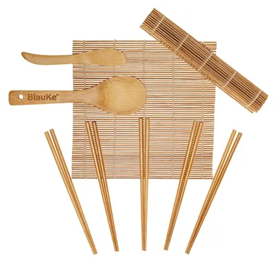 Image de BlauKe® Kit à Sushi Complet, 9 Pièces Sushi Maker Kit en Bambou – 2 Tapis à Sushi en Bambou, Épandeur e Spatule à Riz, 5 Paires de Baguettes