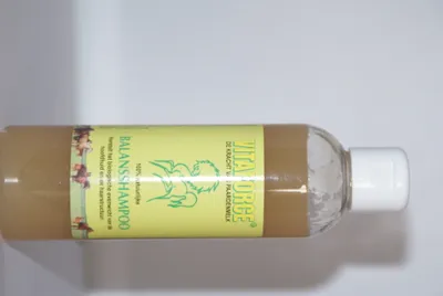 Produktbild von Vitaforce Stutenmilch Shampoo für empfindliche haut