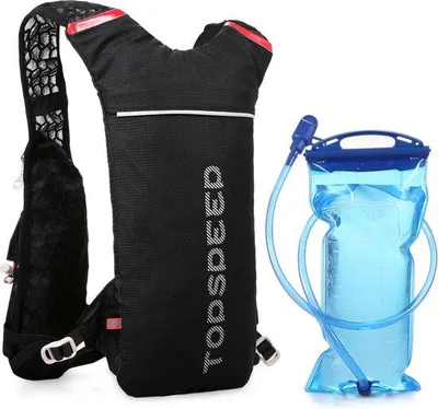 Produktbild von Famanu Trinkrucksack - Leicht und atmungsaktiv - Schwarz