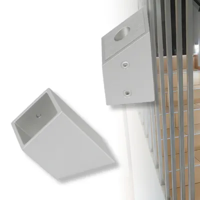 Obrázok produktu pre Držiak zábradlia s rozetou pre štvorhranný profil 25 x 25 mm, šikmé upevnenie 32°, strieborný