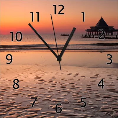 Produktbild von Wallario Design Wanduhr Strand am Abend - Seebrücke am Ostseebad Heringsdorf aus Echtglas, Größe 30 x 30 cm