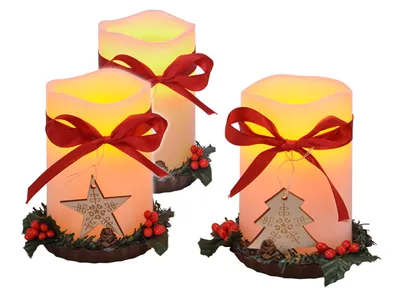 Produktbild von Flammenlose LED Kerzen im 3er Set mit Stern, Tannenbaum & Strumpf Design, 7,5 x 12,5cm
