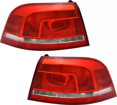 Obrázek produktu pro Zadní světla VLEVO + VPRAVO pro VW Passat B7 kombi 2010-2014