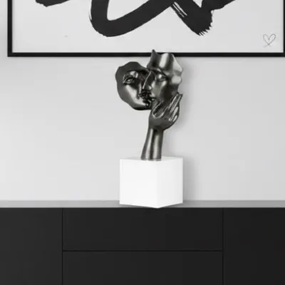 Image de Statue Design AMORE Gris Perle Collection Initial
